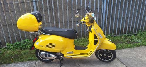 Vespa GTS Super 300, Motoren, Motoren | Piaggio, Particulier, Scooter, 12 t/m 35 kW, 1 cilinder, Minimaal motorrijbewijs A2, ABS