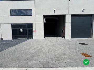 Loods te koop – 246 m² met 2 parkeerplaatsen inbegrepen op d beschikbaar voor biedingen