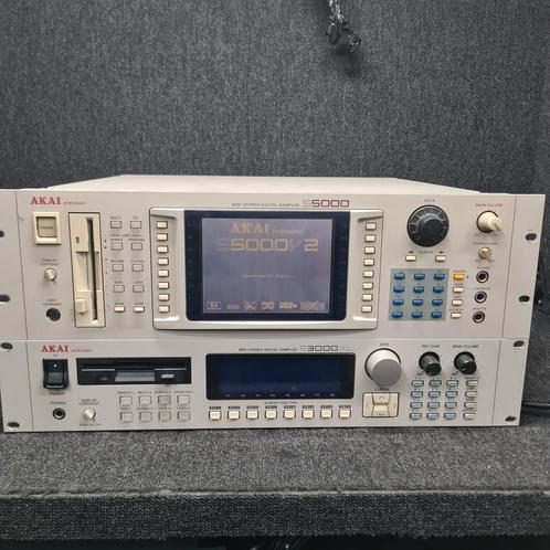 AKAI  S5000 V2   +  S3000 XL   digitale sampler, Audio, Tv en Foto, Luidsprekerboxen, Zo goed als nieuw, Ophalen of Verzenden