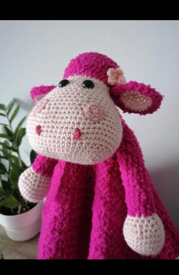 Knuffeldeken Schaapje roze  beschikbaar voor biedingen