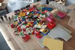 groot pakket lego met o.a. minifigs en paarden, Lego, Utilisé, Enlèvement ou Envoi