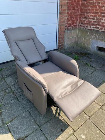 Relaxfauteuil met lift - OKIN beschikbaar voor biedingen