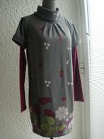 Robe grise imprimée cerises."HERE/THERE 14ans, Kinderen en Baby's, Kinderkleding | Maat 164, C&A, Zo goed als nieuw, Jurk of Rok