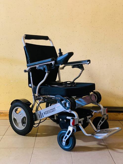 Mobiscoot lichtgewicht plooibaar Electrische rolstoel nieuw, Diversen, Rolstoelen, Zo goed als nieuw, Elektrische rolstoel, Ophalen of Verzenden