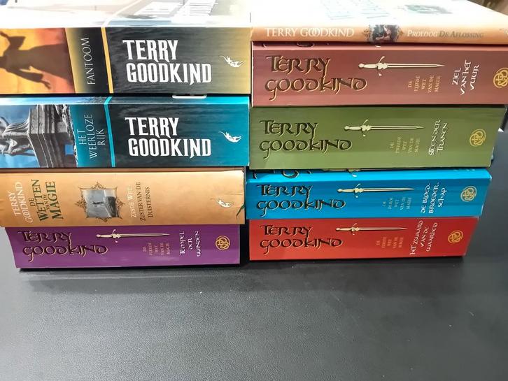 Terry Goodkind de wetten van de magie collectie, Boeken, Fantasy, Zo goed als nieuw, Ophalen of Verzenden