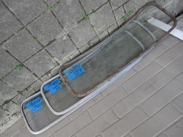 Citroen Traction voorruit beschikbaar voor biedingen
