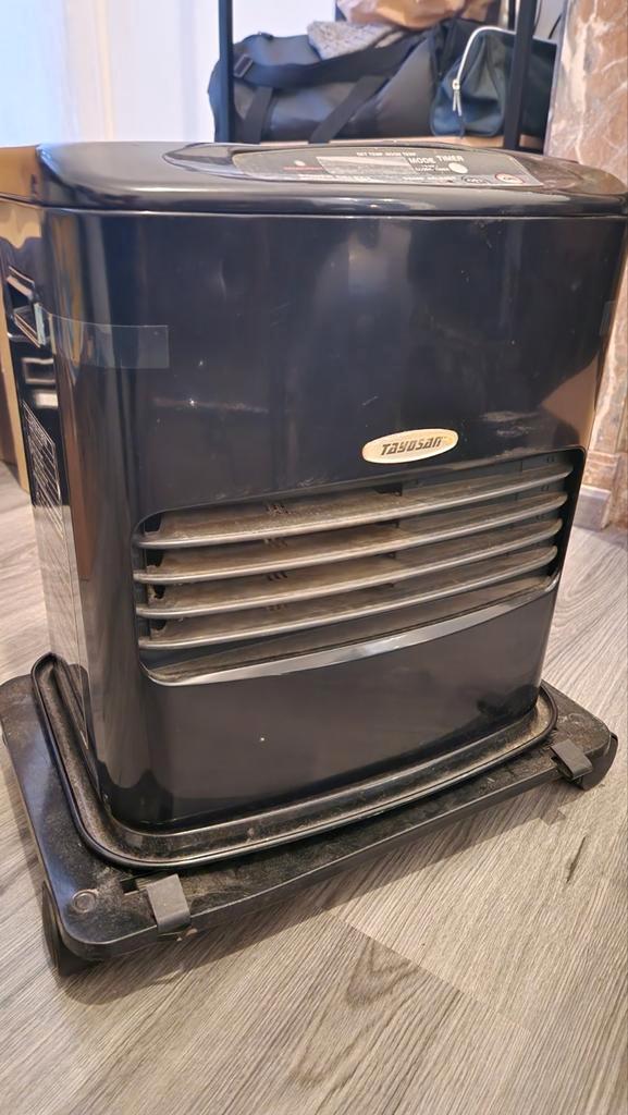 Poêle à pétrole électrique Tayosan + un statique +

Tosaïne, Maison & Meubles, Poêles, Électrique, Enlèvement