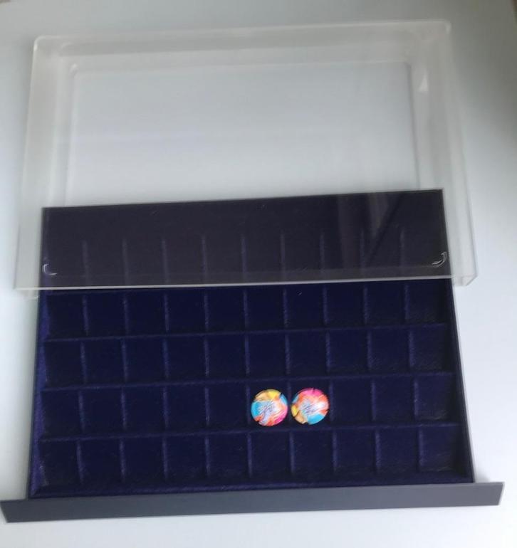 3 Showcases voor 150 champagnecapsules, Verzamelen, Complete verzamelingen en Collecties, Ophalen of Verzenden