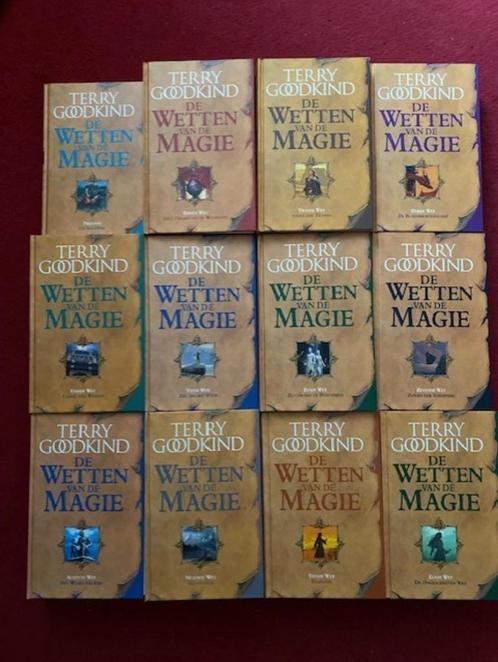 TERRY GOODKIND DE WETTEN VAN DE MAGIE DE COMPLETE SERIE IN Z, Boeken, Fantasy, Verzenden