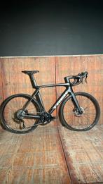 Trek Madone SL 5 Matte deep smoke maat M/L, Ophalen, Nieuw