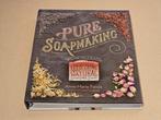 Pure soapmaking van Anne-Marie Faiola/ Zeep maken, Hobby en Vrije tijd, Ophalen of Verzenden, Zo goed als nieuw