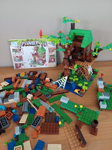 Ensemble de jeu Minecraft avec plan et extras. 