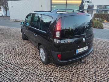 2.0 diesel*7 platz* veel opties! Gekurd-klar vor inschrijvin beschikbaar voor biedingen