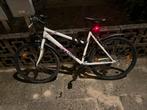 Mountain bike Btwin Rockrider300, Versnellingen, 26 inch of meer, Ophalen of Verzenden, Zo goed als nieuw