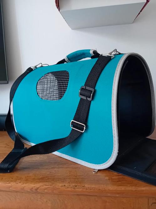 Licht,volledig nieuw en comfortabel., Dieren en Toebehoren, Transportboxen, Zo goed als nieuw, Ophalen of Verzenden