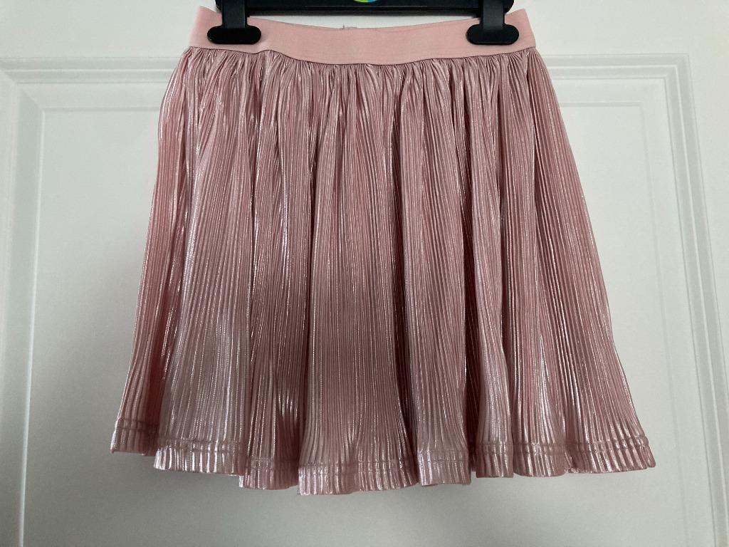 Meisjes merk rokjes, shortjes en broeken maat 140, Enfants & Bébés, Vêtements enfant | Taille 140, Utilisé, Fille, Enlèvement