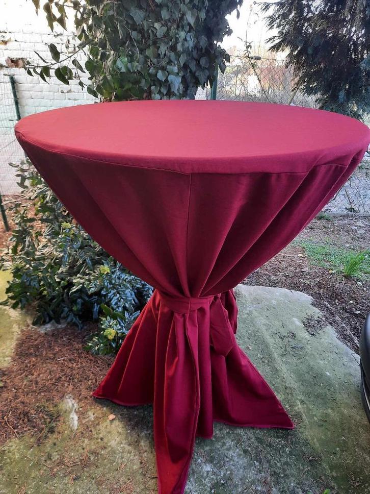 Table haute mange-debout à vendre, Hobby & Loisirs créatifs, Articles de fête, Utilisé, Article de fête, Enlèvement ou Envoi