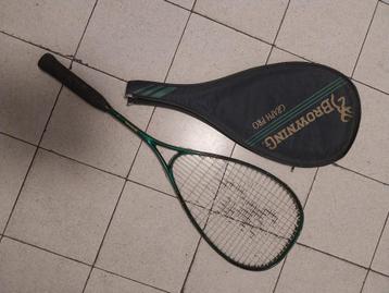 squashracket beschikbaar voor biedingen