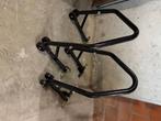 Paddock Stands, Motoren, Ophalen