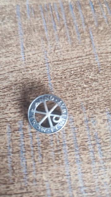 Broche RELIGIEUSE en métal PAPE PIE XII ANNO JUBILAEI MCML I beschikbaar voor biedingen