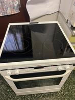 Elektrish fornuis met oven, Elektronische apparatuur, Fornuizen, Ophalen, Gebruikt, 4 kookzones, Vrijstaand