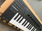 Native Instruments Komplete Kontrol M32, Muziek en Instrumenten, Ophalen of Verzenden, Zo goed als nieuw