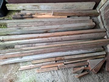 Planches de bois beschikbaar voor biedingen