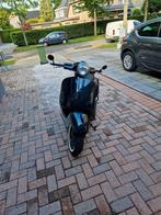 Vespa GTS300, Motoren, Motoren | Piaggio, 12 t/m 35 kW, Particulier, 278 cc, Sport