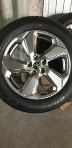 velgen en banden. Toyota RAV4, Ophalen, Nieuw