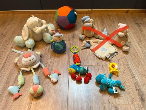 Lot van  6 stuks babyspeelgoed , muziekknuffel , hangertjes, Kinderen en Baby's, Speelgoed | Babyspeelgoed, Gebruikt, Overige typen