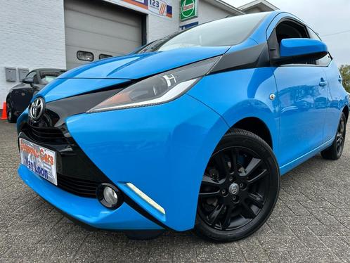 Aygo 1.0i VVT-i x-play and pack x-cite Cruise Camera, Autos, Toyota, Entreprise, Achat, Aygo, ABS, Phares directionnels, Airbags