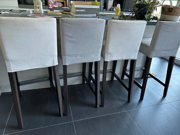 4 barstoelen te koop, Huis en Inrichting, Barkrukken, Gebruikt, 60 tot 90 cm, Hout, 4 krukken, Met voetsteun, Ophalen