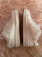 Air force one, Vêtements | Femmes, Chaussures, Sneakers et Baskets, Nike, Porté, Blanc