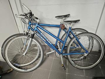 Dames- en herenfiets beschikbaar voor biedingen