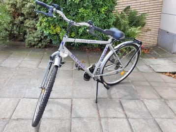 Vélo d'homme 28 pouces Minerva  avec très bonne selle en Gel, Enlèvement, Utilisé