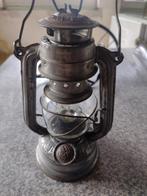 Oude petroleum lamp, Antiek en Kunst, Ophalen of Verzenden