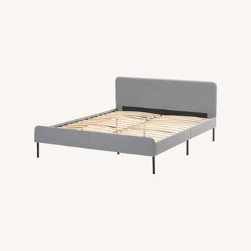 Bedframe IKEA slattum beschikbaar voor biedingen