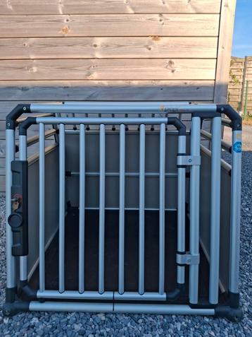 Bench v 4 pets pro v grote hond beschikbaar voor biedingen