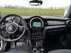 MINI Cooper Cabrio 1.5A 64000km/automaat /nav/pdc/verwzetel, Auto's, 4 zetels, Cabriolet, Wit, Grijs