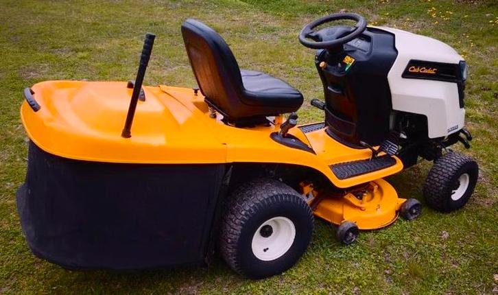 Mooie en krachtige zitmaaier met 22pk Briggs&Stratton V-twin, Tuin en Terras, Zitmaaiers, Opvangbak, Ophalen of Verzenden