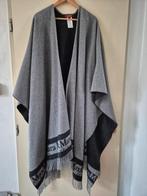 Max Mara Studio cape in wol, Enlèvement ou Envoi