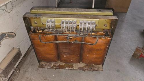 transformator 3x240v - 400v 40KvA, Doe-het-zelf en Bouw, Elektriciteit en Kabels, Gebruikt, Overige typen, Ophalen