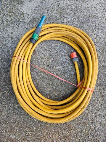 Tuinslang L =20 meter voor 15 euro  beschikbaar voor biedingen