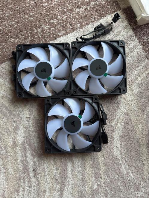 Set van 3 Corsair 120 mm ventilatoren, Computers en Software, Computerkoelers, Nieuw, Ophalen of Verzenden