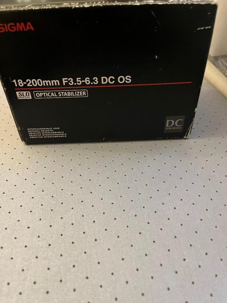 Zoom Sigma 18-200mm, Audio, Tv en Foto, Fotocamera's Digitaal, Zo goed als nieuw, Spiegelreflex, Overige Merken, 4 t/m 7 keer