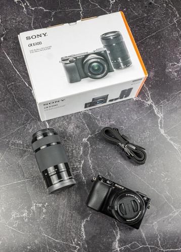 Sony a6100 + 16-50mm + 55-210mm + Extras / Shutter: 2430 /, Spiegelreflex, Ophalen of Verzenden, Zo goed als nieuw, Sony