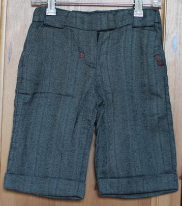 Stijlvolle grijze short van CKS – maat 116 (6 jaar) beschikbaar voor biedingen