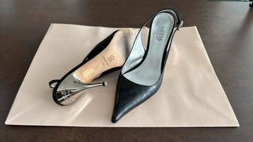 Des chaussures Guess., Enlèvement ou Envoi