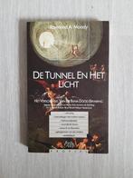 Boek De tunnel en het licht Raymond A.Moody, Boeken, Esoterie en Spiritualiteit, Ophalen of Verzenden, Zo goed als nieuw