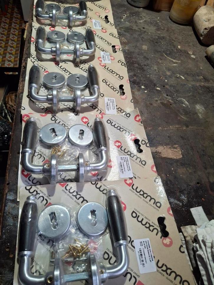 LUXMA 5200 deurgrepen in chroom/mat, Doe-het-zelf en Bouw, IJzerwaren en Bevestigingsmiddelen, Ophalen